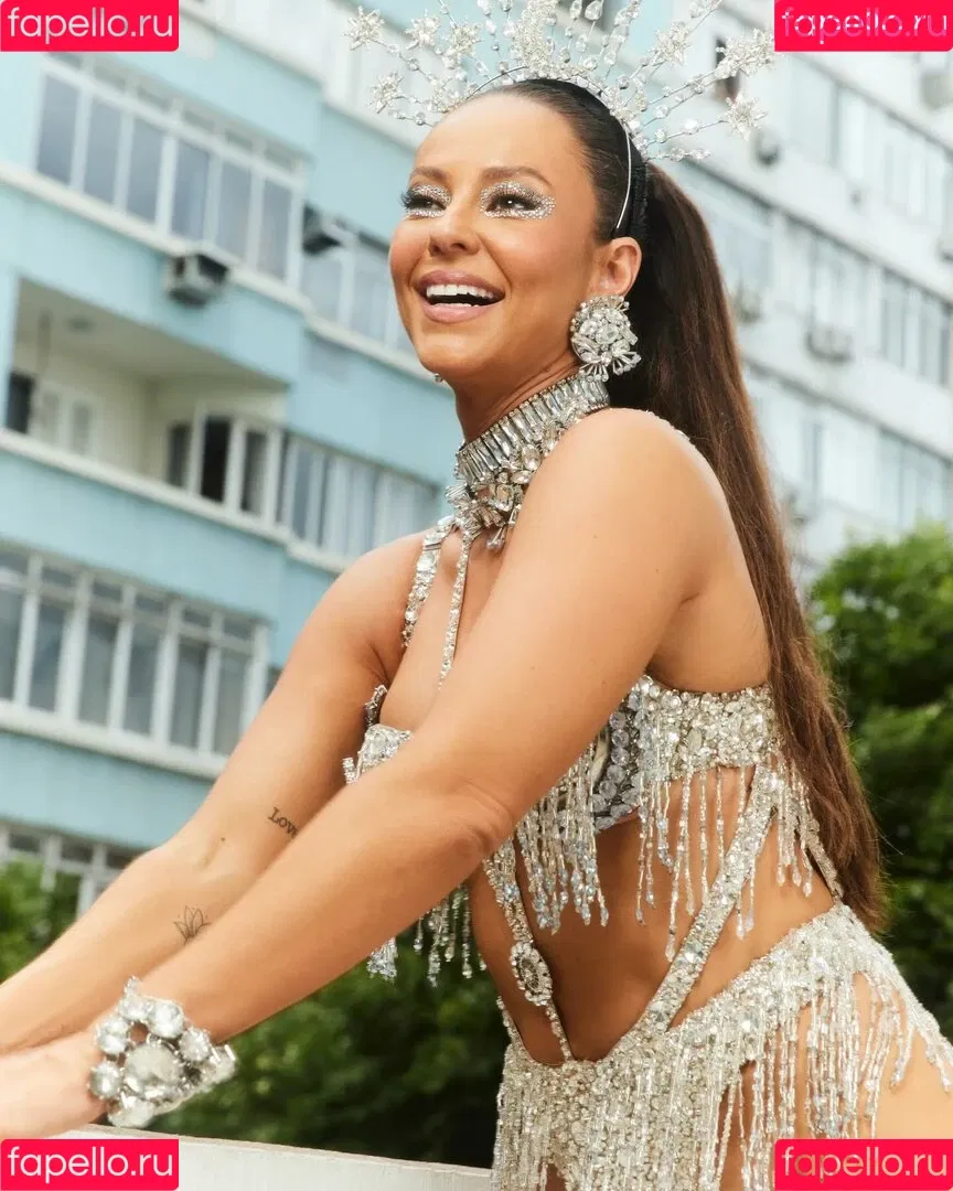 Paolla Oliveira / paollaoliveirareal / paulinhamissbumbum Onlyfans Photo Gallery 