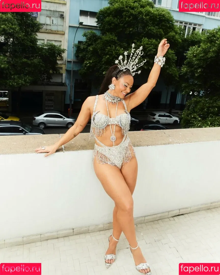 Paolla Oliveira / paollaoliveirareal / paulinhamissbumbum Onlyfans Photo Gallery 