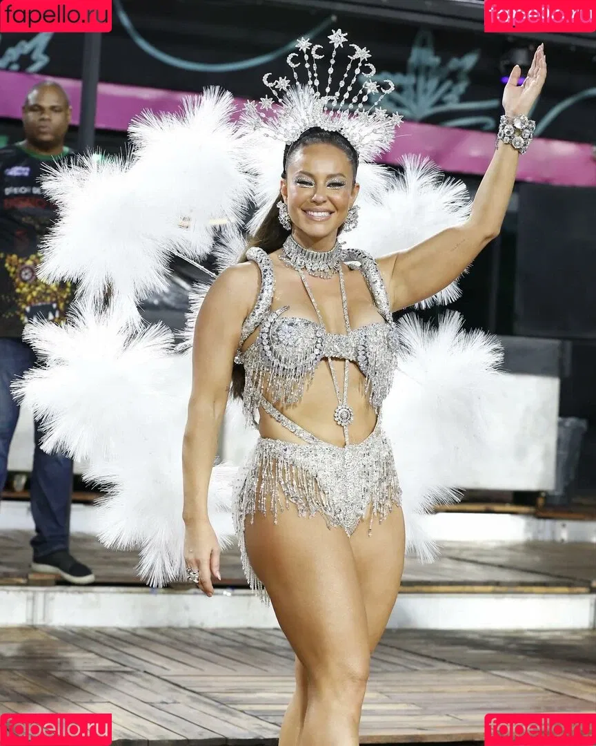 Paolla Oliveira / paollaoliveirareal / paulinhamissbumbum Onlyfans Photo Gallery 
