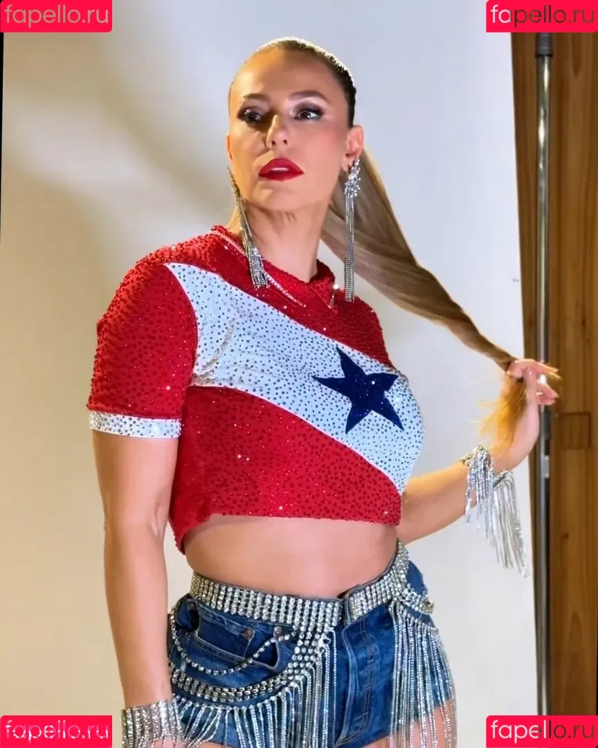 Paolla Oliveira / paollaoliveirareal / paulinhamissbumbum Onlyfans Photo Gallery 