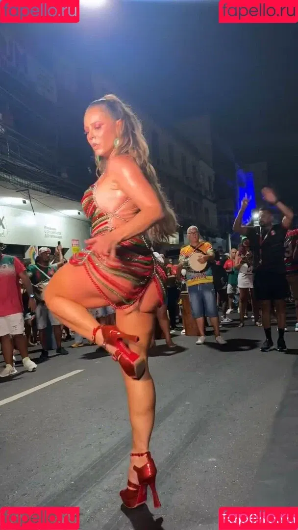 Paolla Oliveira / paollaoliveirareal / paulinhamissbumbum Onlyfans Photo Gallery 