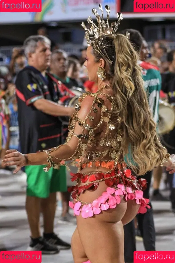 Paolla Oliveira / paollaoliveirareal / paulinhamissbumbum Onlyfans Photo Gallery 