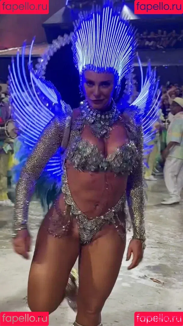 Paolla Oliveira / paollaoliveirareal / paulinhamissbumbum Onlyfans Photo Gallery 