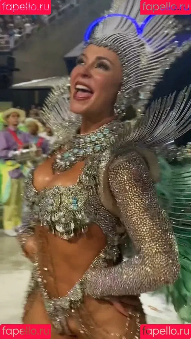Paolla Oliveira / paollaoliveirareal / paulinhamissbumbum Onlyfans Photo Gallery 