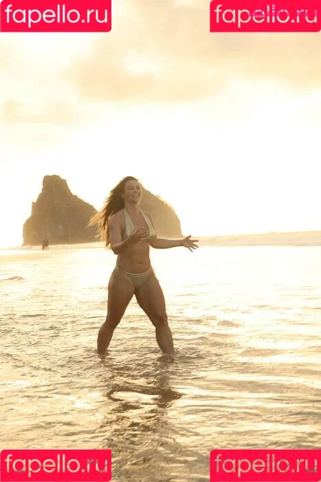 Paolla Oliveira / paollaoliveirareal / paulinhamissbumbum Onlyfans Photo Gallery 
