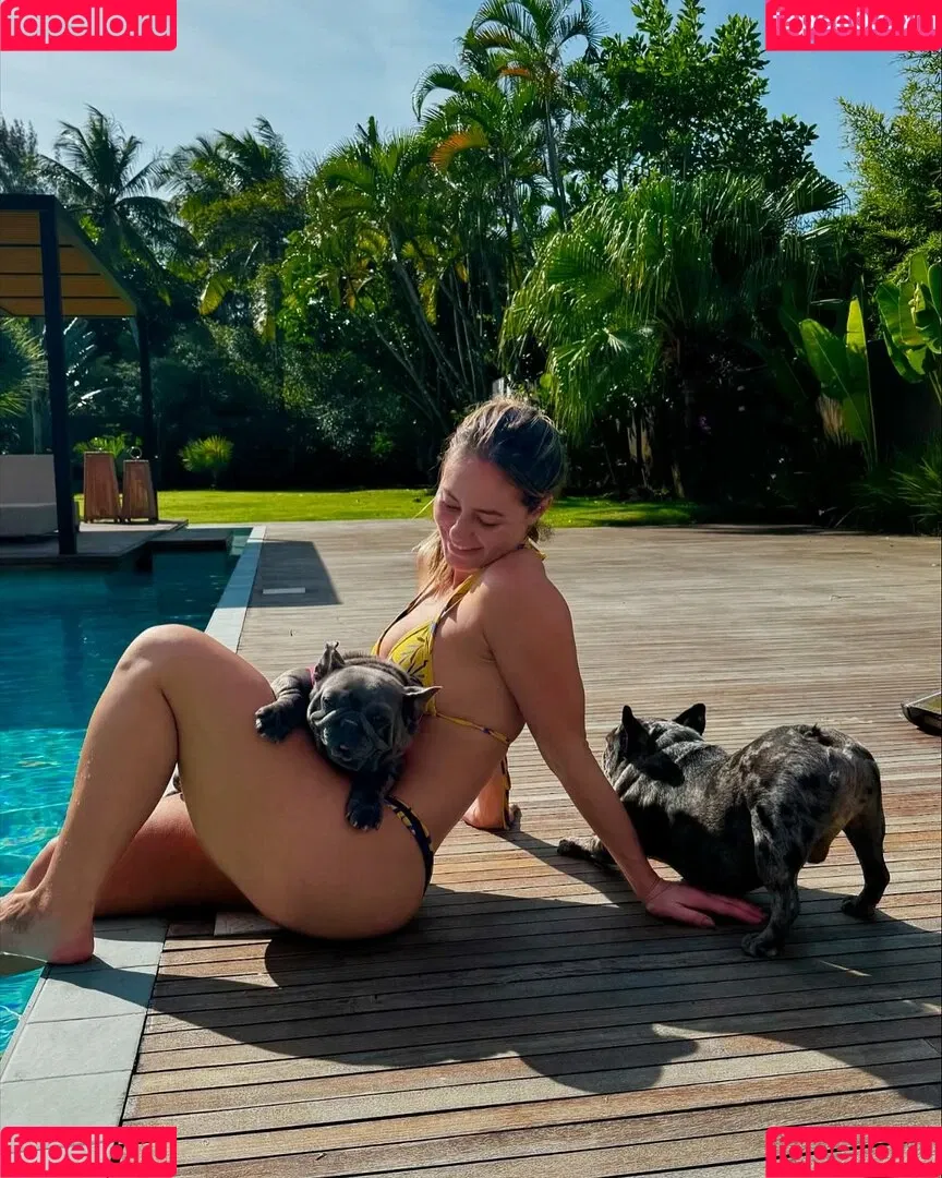Paolla Oliveira / paollaoliveirareal / paulinhamissbumbum Onlyfans Photo Gallery 