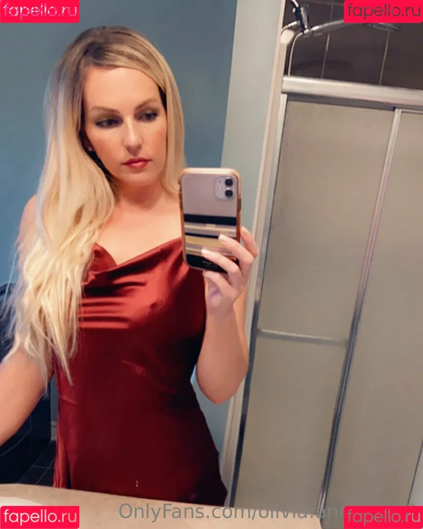 Olivia Anne 1990 / olivia.anne.1990 / oliviaa___anne Onlyfans Photo Gallery 