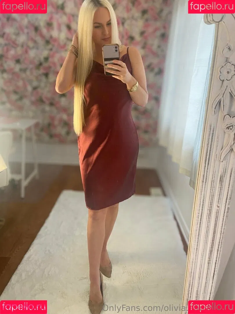 Olivia Anne 1990 / olivia.anne.1990 / oliviaa___anne Onlyfans Photo Gallery 