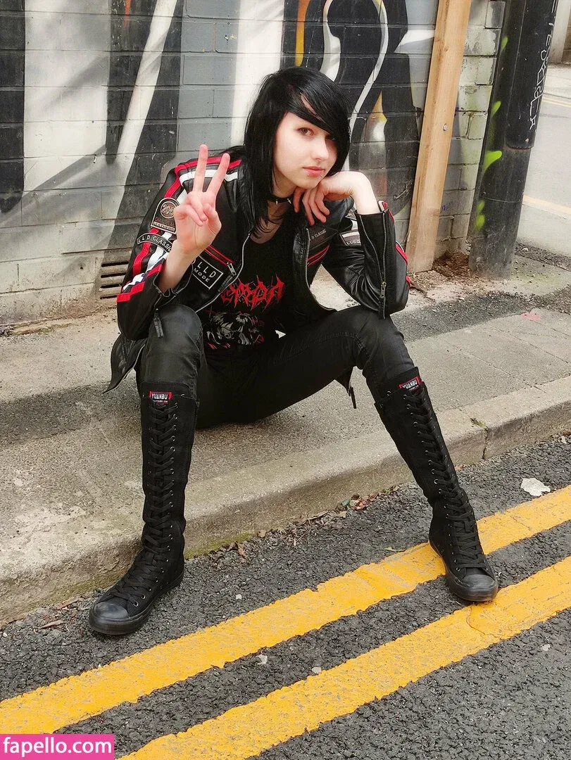 daddys_emo_girl / little_emo_kitten Onlyfans Photo Gallery 