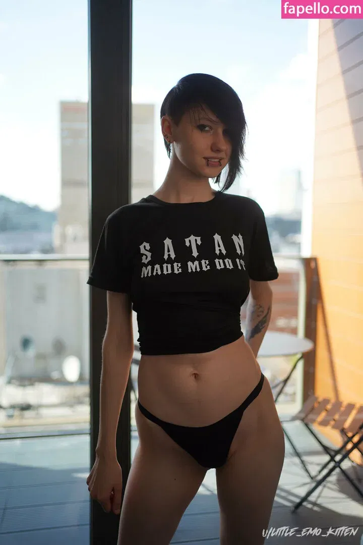 daddys_emo_girl / little_emo_kitten Onlyfans Photo Gallery 
