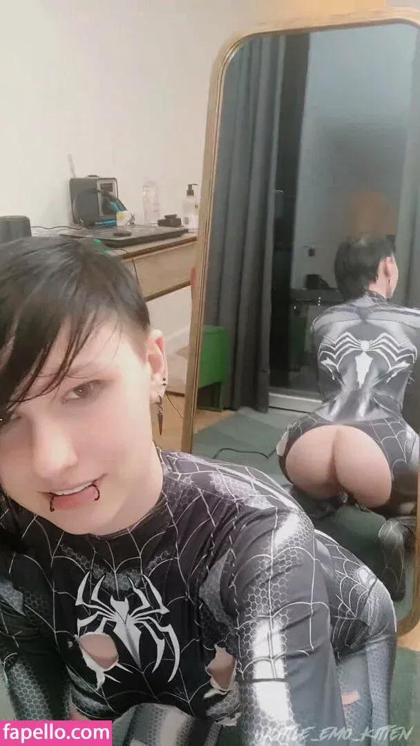 daddys_emo_girl / little_emo_kitten Onlyfans Photo Gallery 