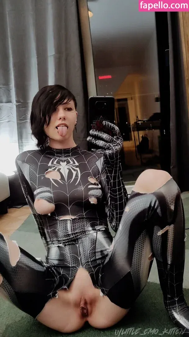 daddys_emo_girl / little_emo_kitten Onlyfans Photo Gallery 