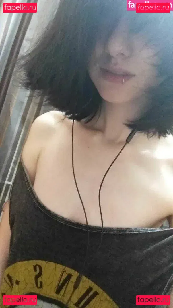 daddys_emo_girl / little_emo_kitten Onlyfans Photo Gallery 