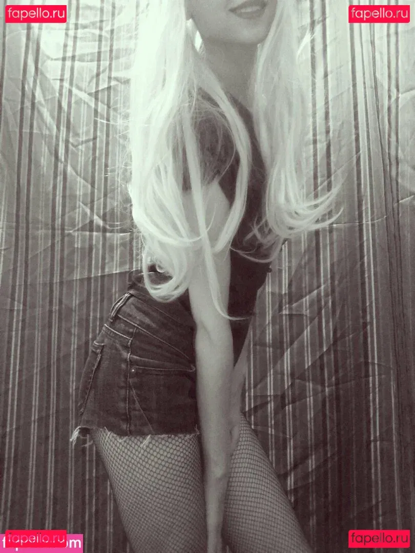 daddys_emo_girl / little_emo_kitten Onlyfans Photo Gallery 