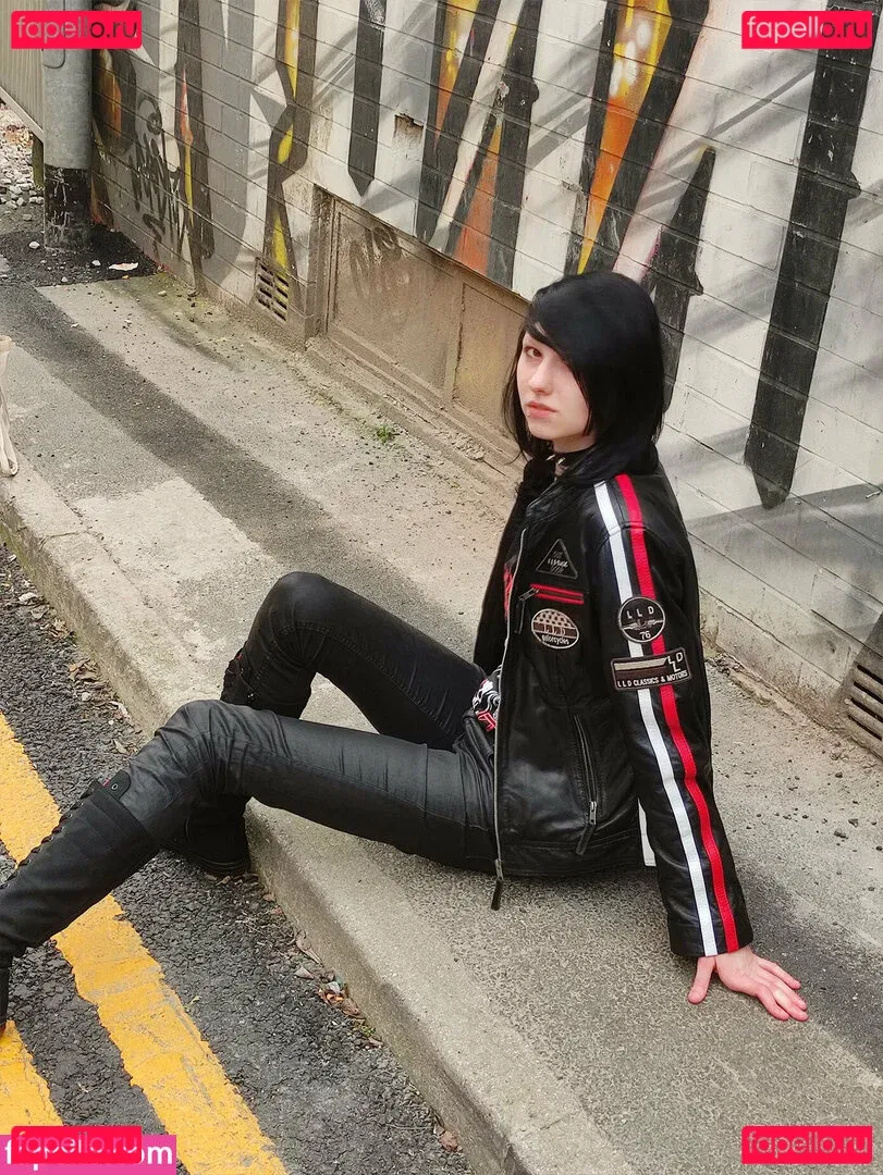 daddys_emo_girl / little_emo_kitten Onlyfans Photo Gallery 