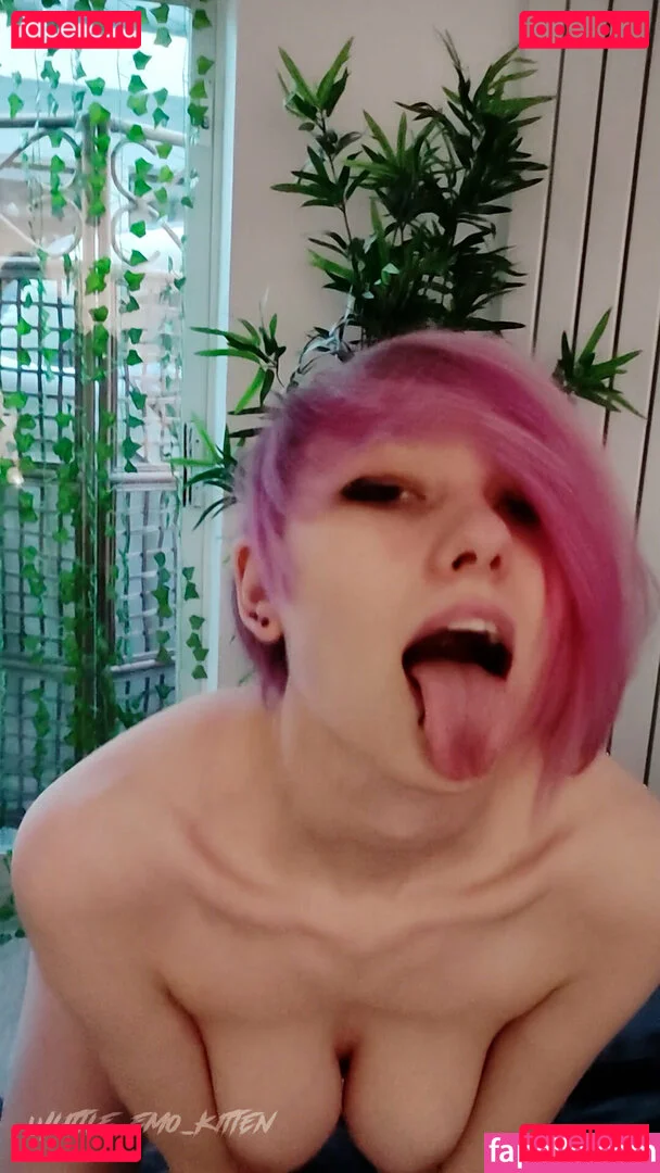 daddys_emo_girl / little_emo_kitten Onlyfans Photo Gallery 