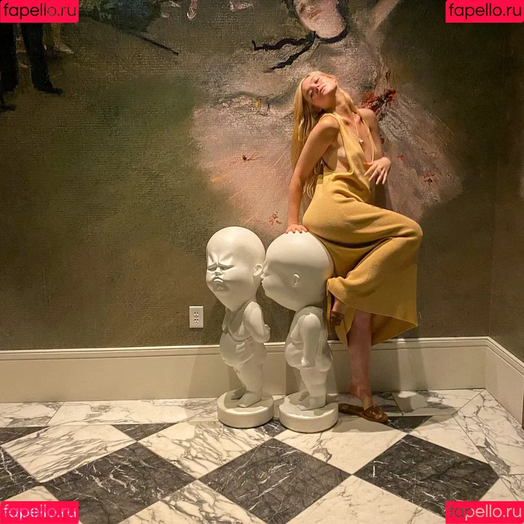 Elle Fanning / ellefanning Onlyfans Photo Gallery 