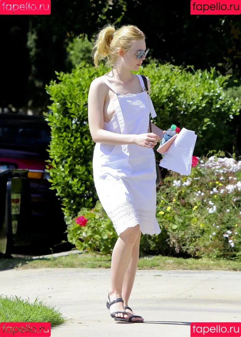 Elle Fanning / ellefanning Onlyfans Photo Gallery 