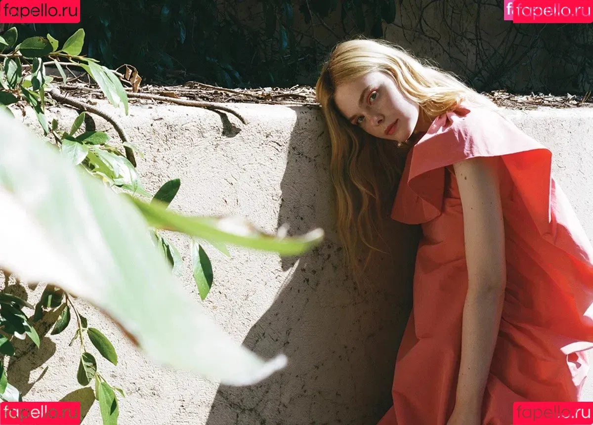 Elle Fanning / ellefanning Onlyfans Photo Gallery 