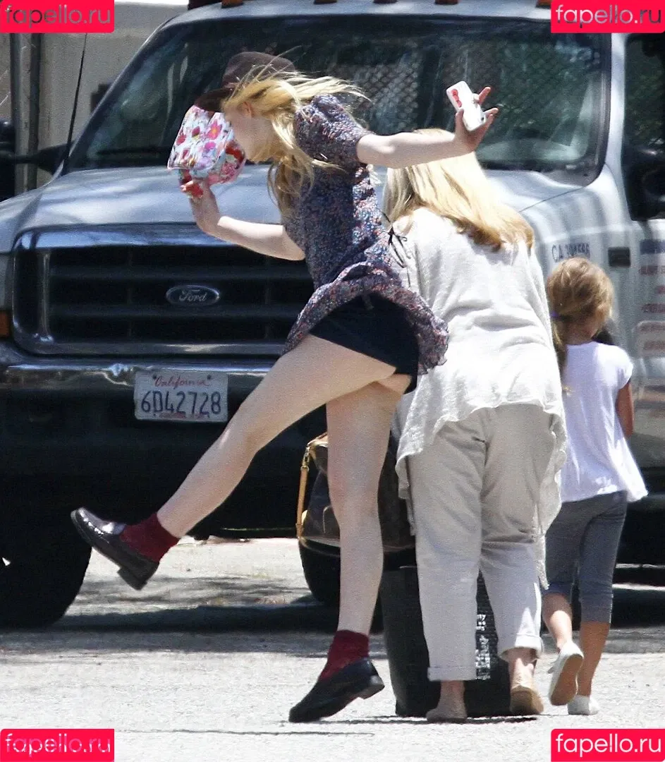 Elle Fanning / ellefanning Onlyfans Photo Gallery 