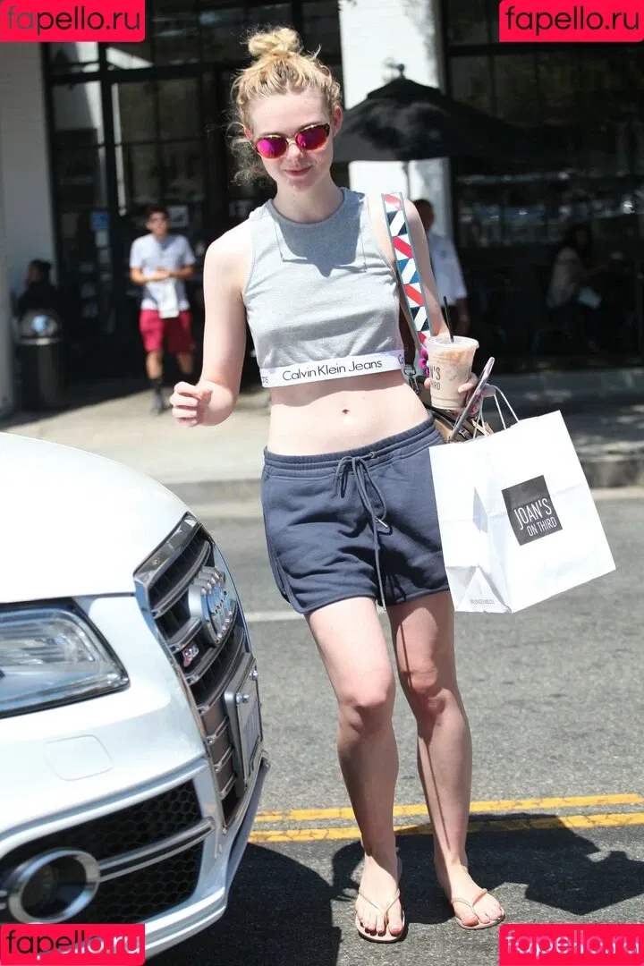 Elle Fanning / ellefanning Onlyfans Photo Gallery 