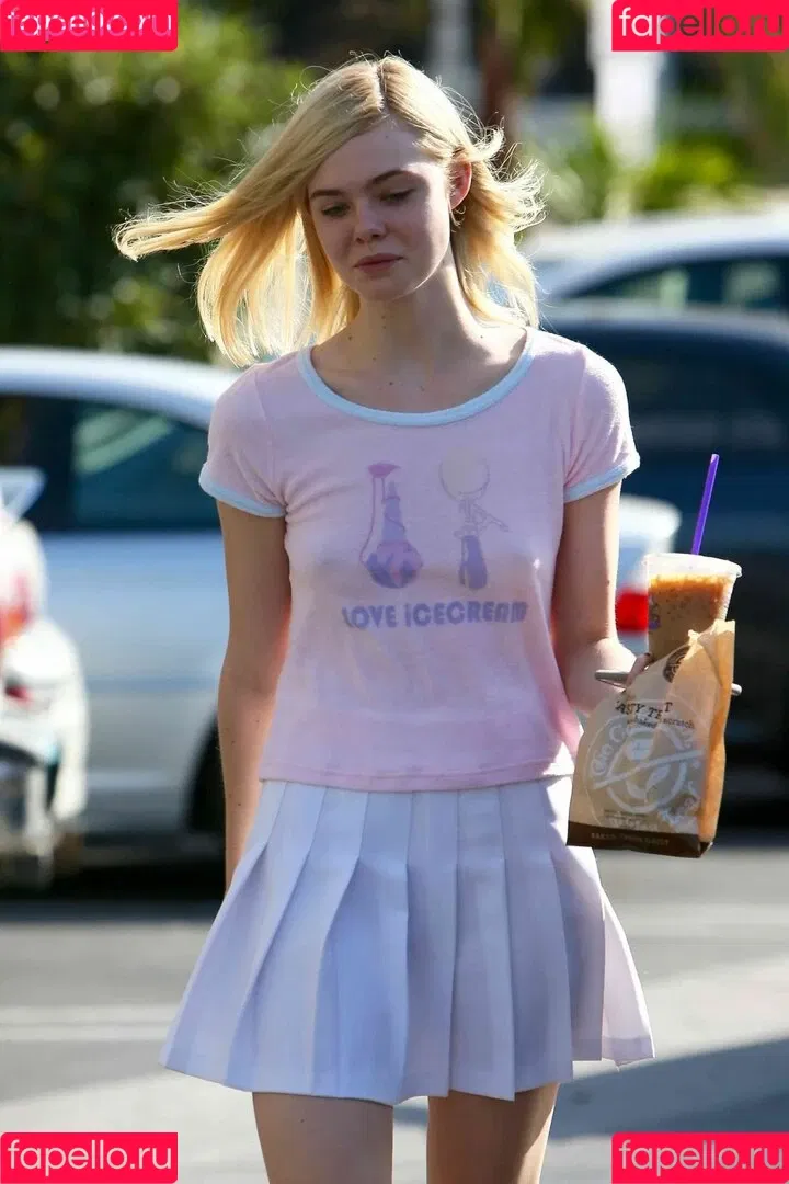 Elle Fanning / ellefanning Onlyfans Photo Gallery 