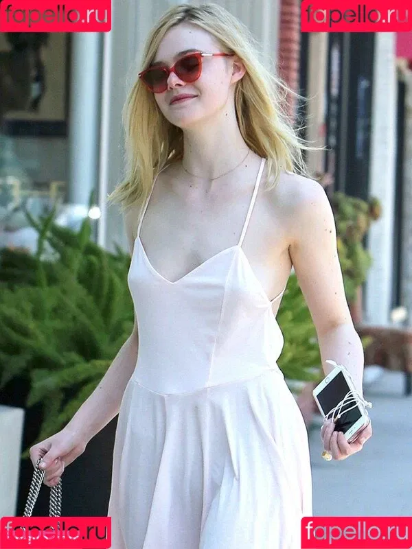 Elle Fanning / ellefanning Onlyfans Photo Gallery 
