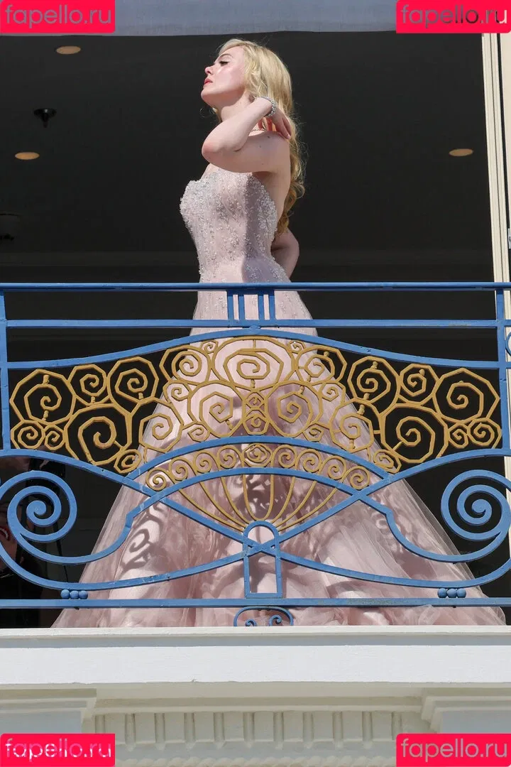 Elle Fanning / ellefanning Onlyfans Photo Gallery 