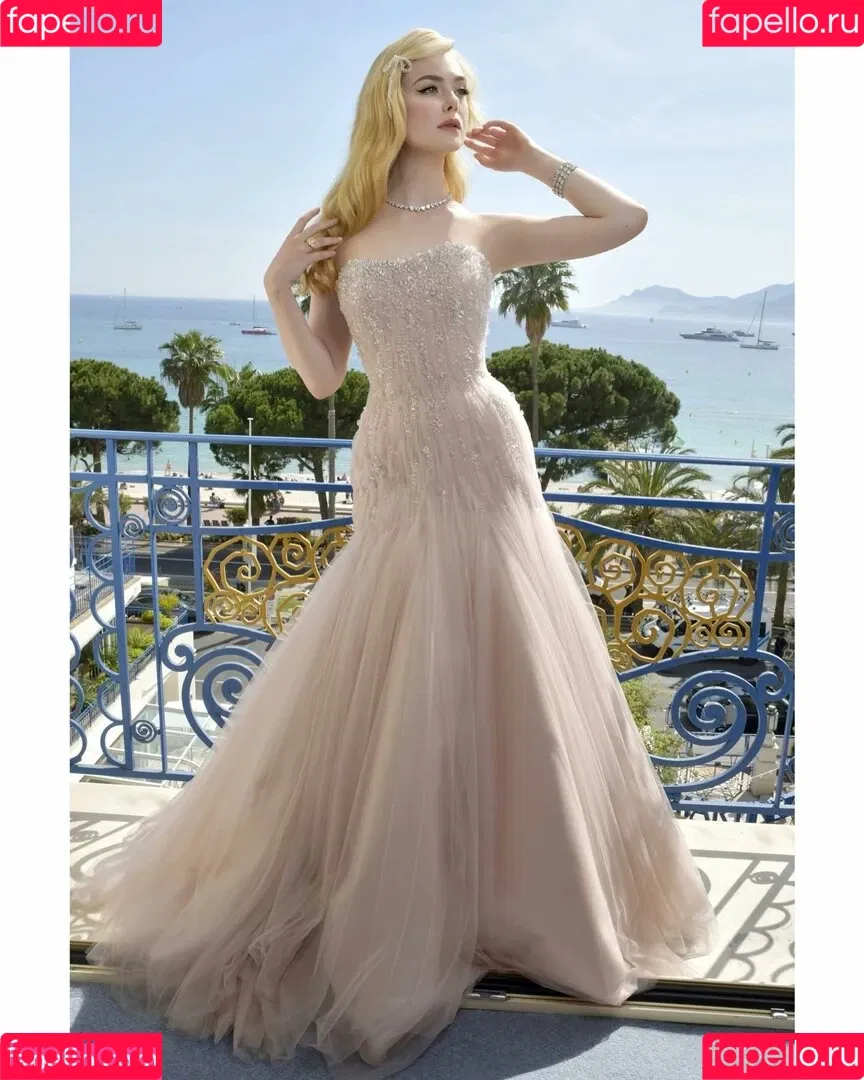 Elle Fanning / ellefanning Onlyfans Photo Gallery 