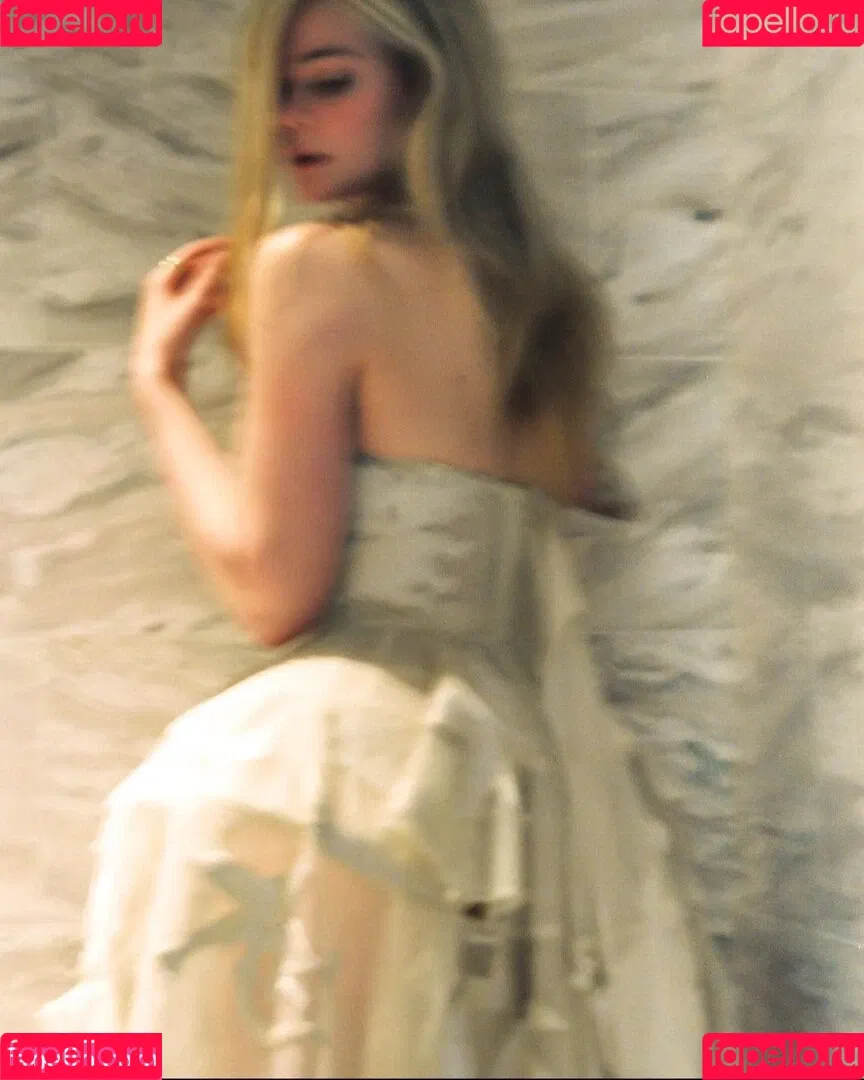 Elle Fanning / ellefanning Onlyfans Photo Gallery 