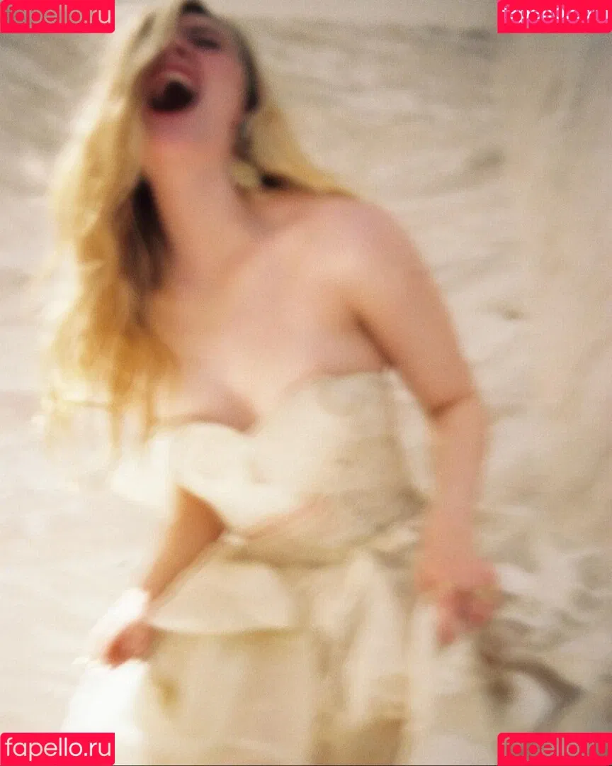 Elle Fanning / ellefanning Onlyfans Photo Gallery 