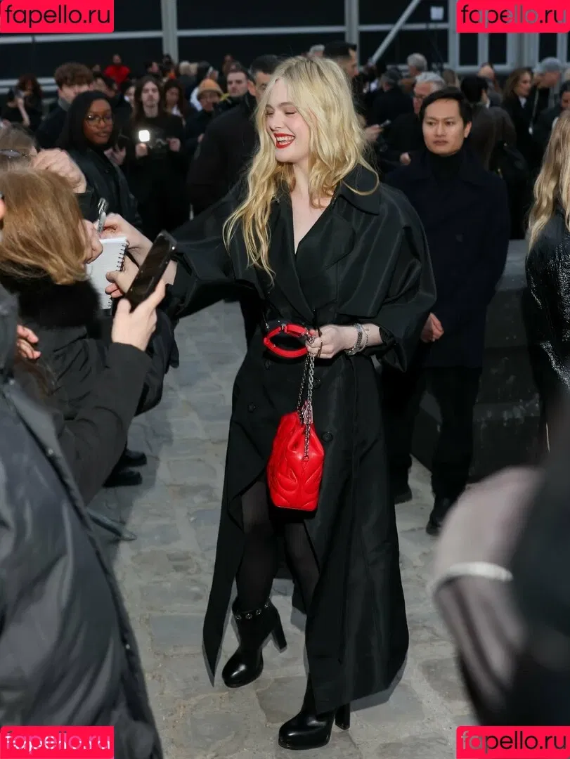 Elle Fanning / ellefanning Onlyfans Photo Gallery 
