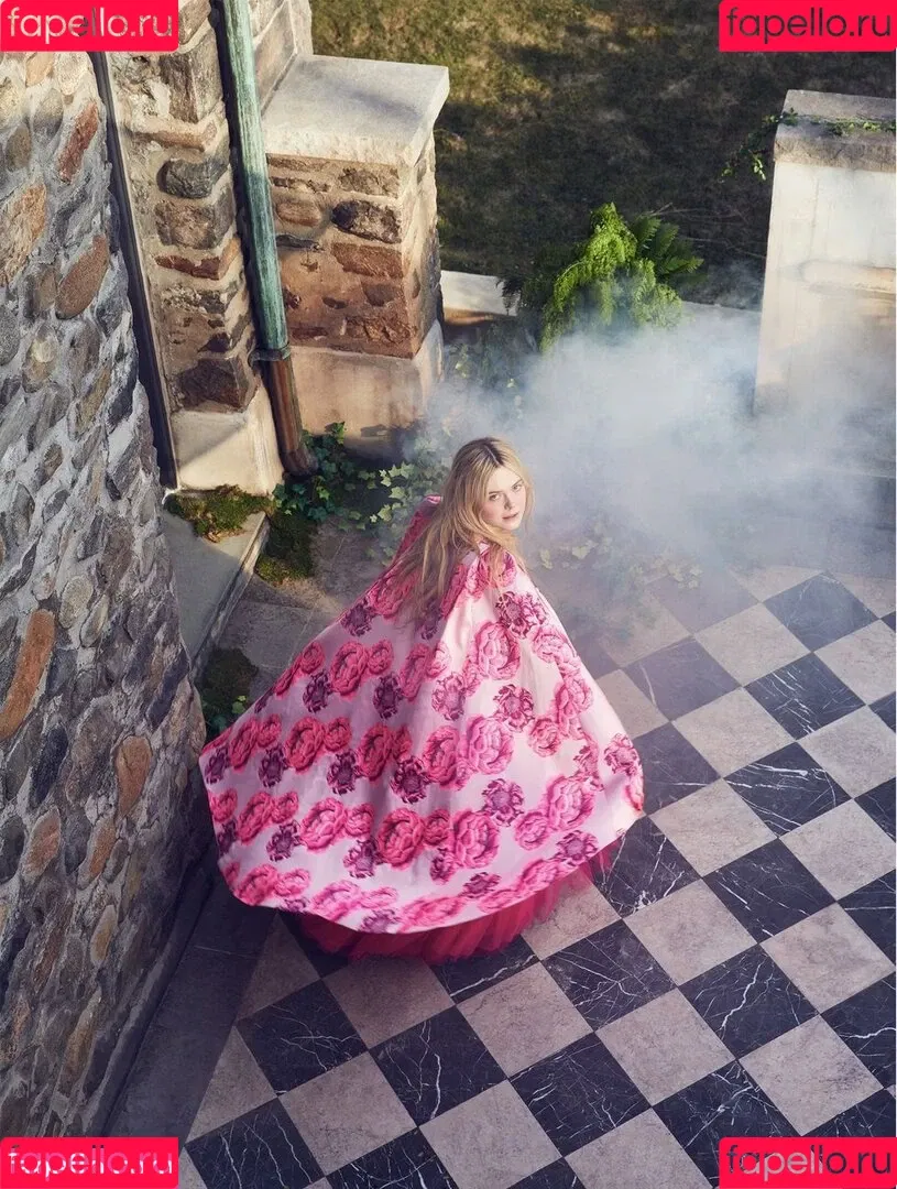 Elle Fanning / ellefanning Onlyfans Photo Gallery 
