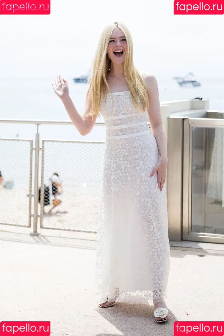Elle Fanning / ellefanning Onlyfans Photo Gallery 