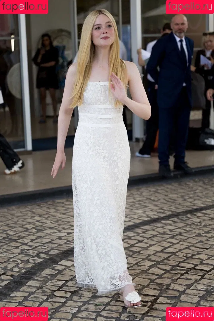 Elle Fanning / ellefanning Onlyfans Photo Gallery 