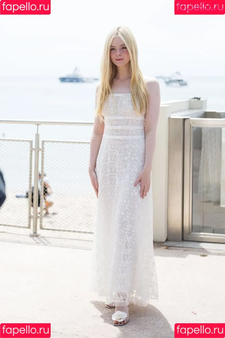 Elle Fanning / ellefanning Onlyfans Photo Gallery 