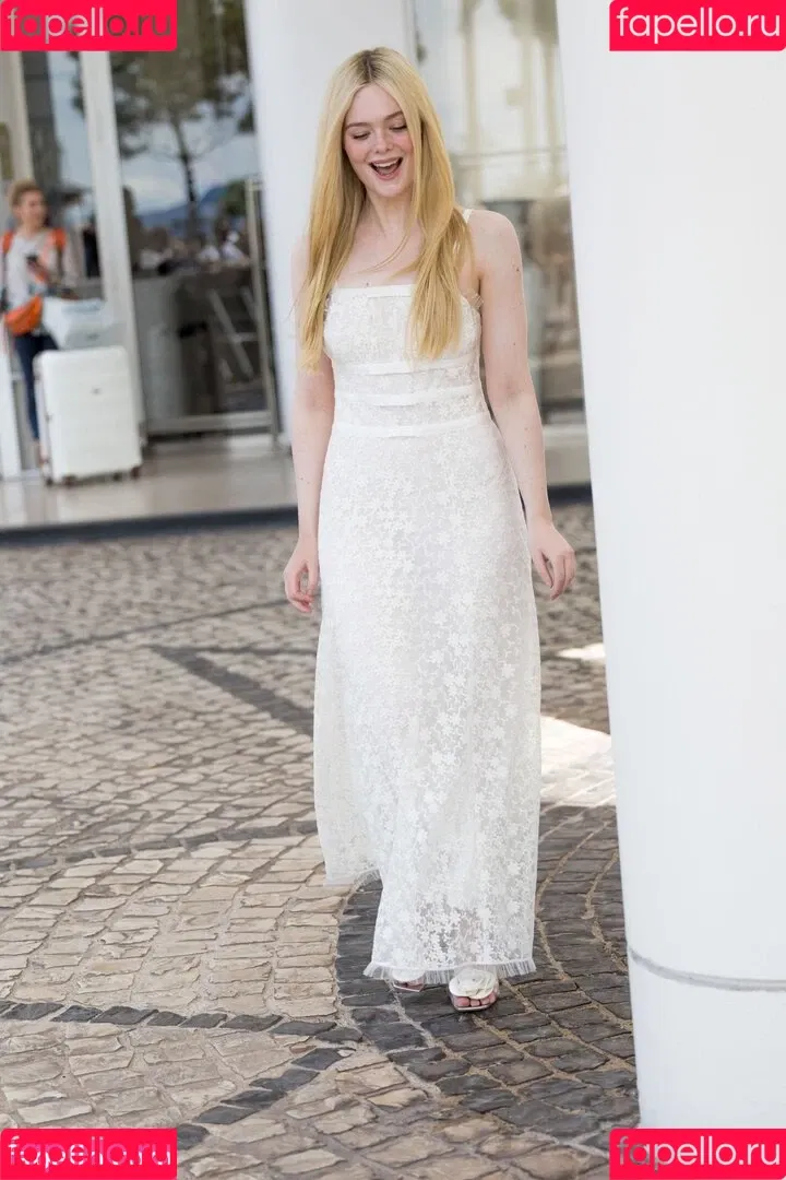 Elle Fanning / ellefanning Onlyfans Photo Gallery 
