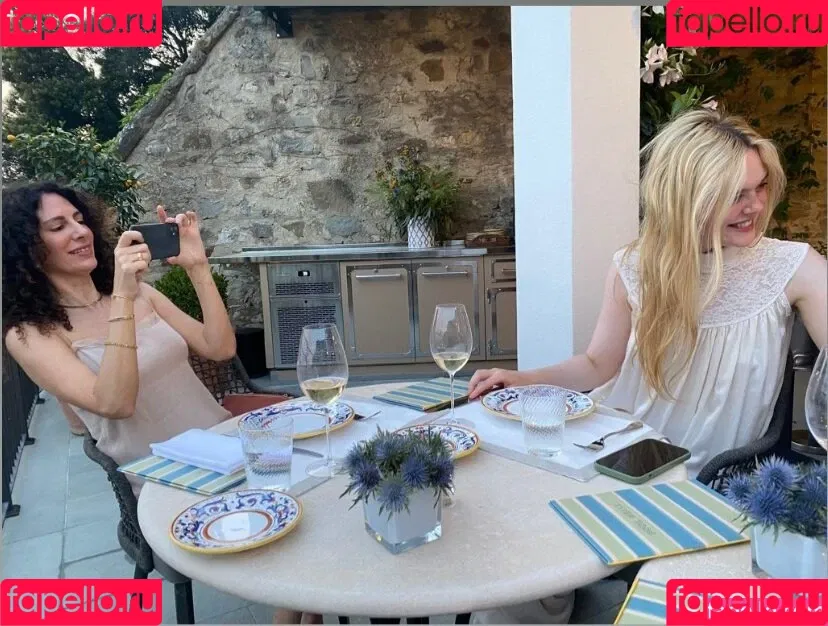 Elle Fanning / ellefanning Onlyfans Photo Gallery 