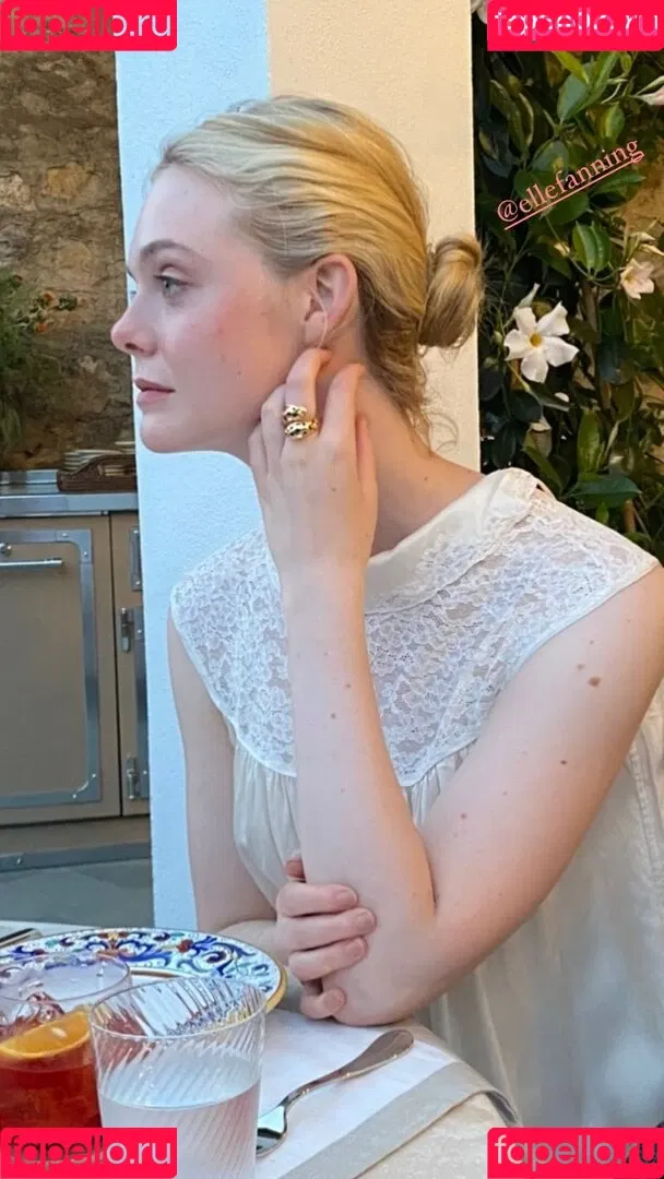 Elle Fanning / ellefanning Onlyfans Photo Gallery 