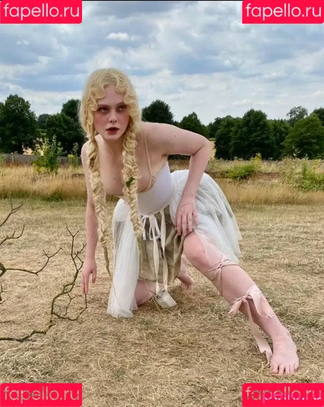 Elle Fanning / ellefanning Onlyfans Photo Gallery 