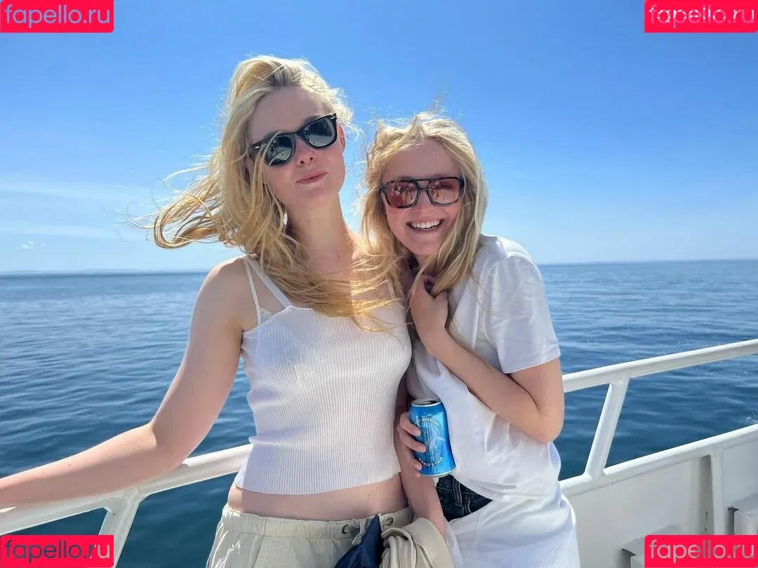 Elle Fanning / ellefanning Onlyfans Photo Gallery 