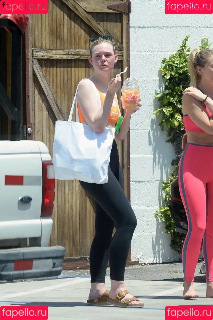 Elle Fanning / ellefanning Onlyfans Photo Gallery 