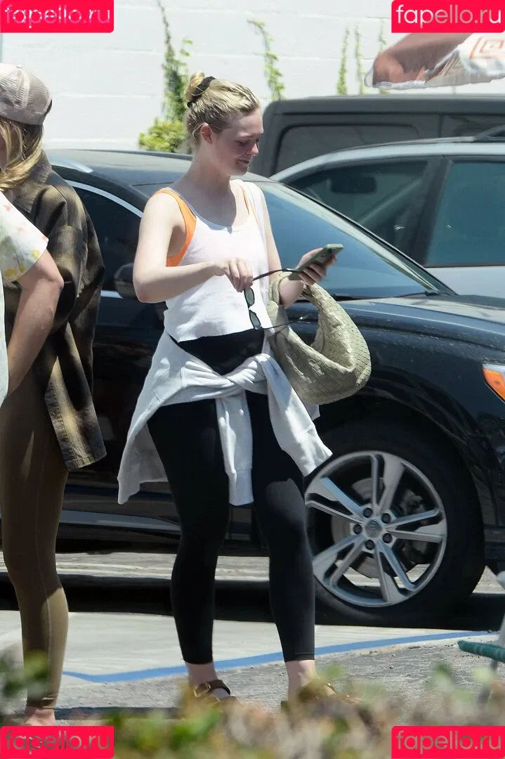 Elle Fanning / ellefanning Onlyfans Photo Gallery 