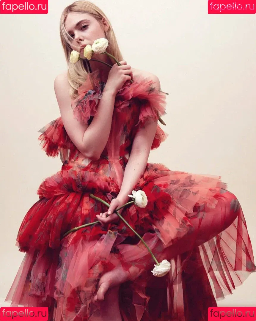 Elle Fanning / ellefanning Onlyfans Photo Gallery 