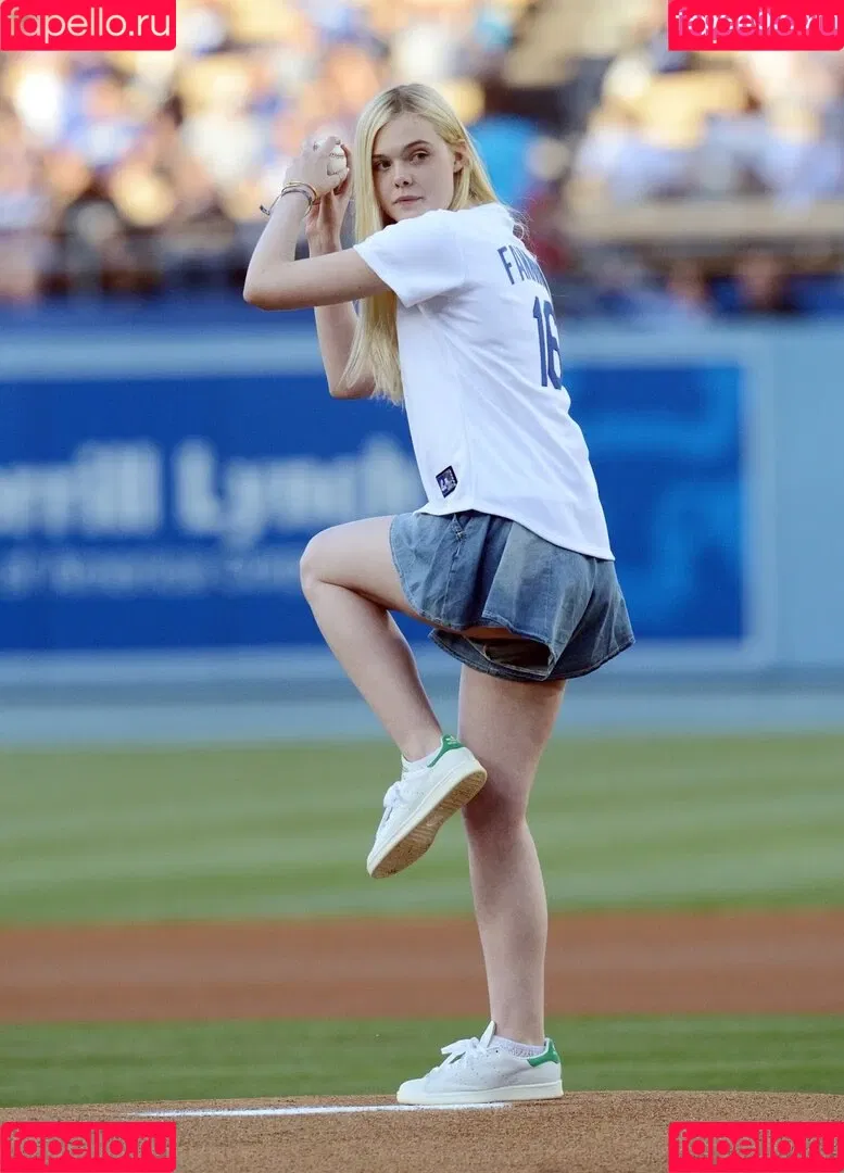 Elle Fanning / ellefanning Onlyfans Photo Gallery 