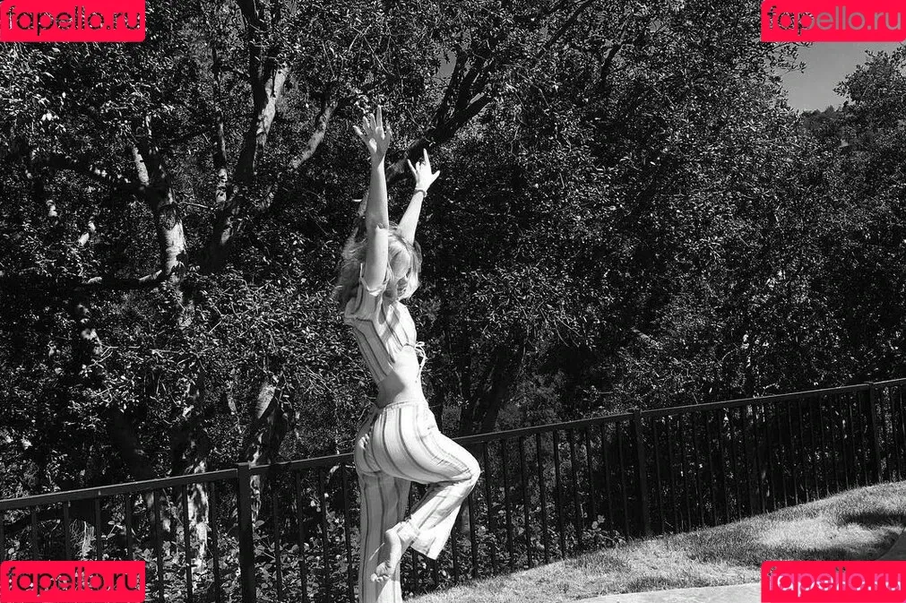 Elle Fanning / ellefanning Onlyfans Photo Gallery 