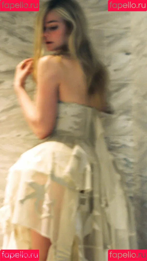 Elle Fanning / ellefanning Onlyfans Photo Gallery 