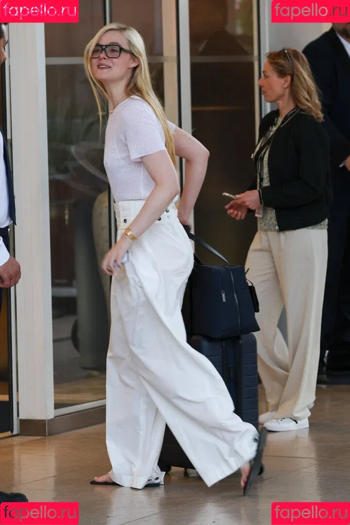 Elle Fanning / ellefanning Onlyfans Photo Gallery 