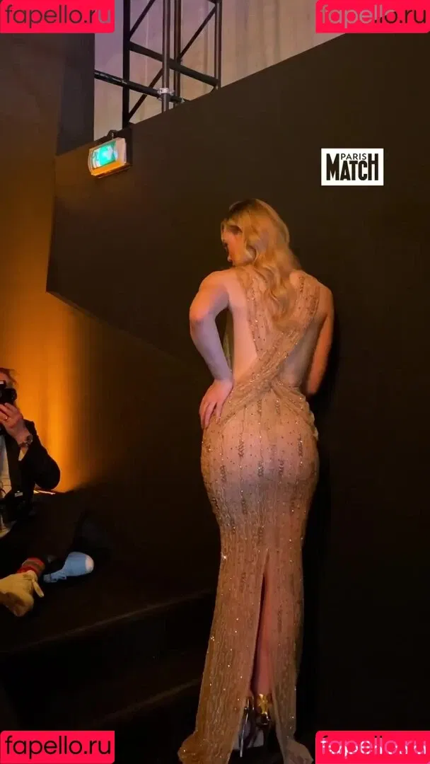 Elle Fanning / ellefanning Onlyfans Photo Gallery 