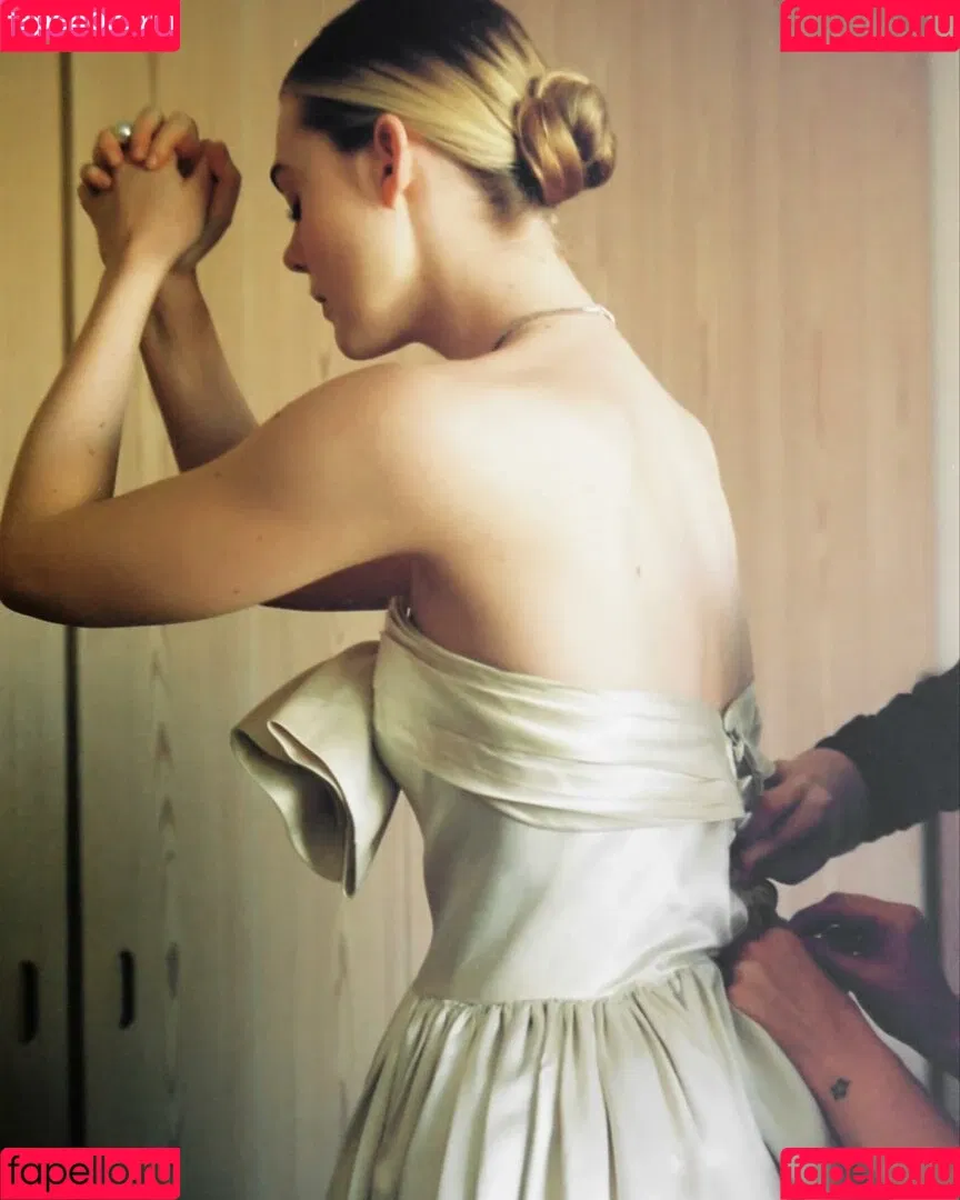 Elle Fanning / ellefanning Onlyfans Photo Gallery 